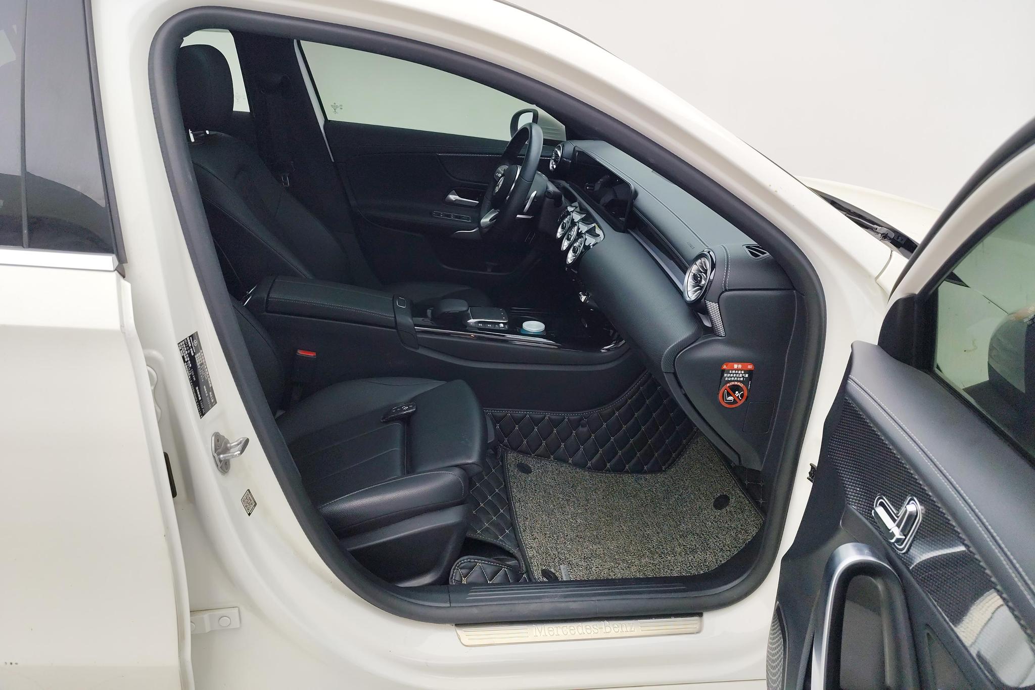 Mercedes-Benz A-Class A 2022 A 200 L Sport Fashion