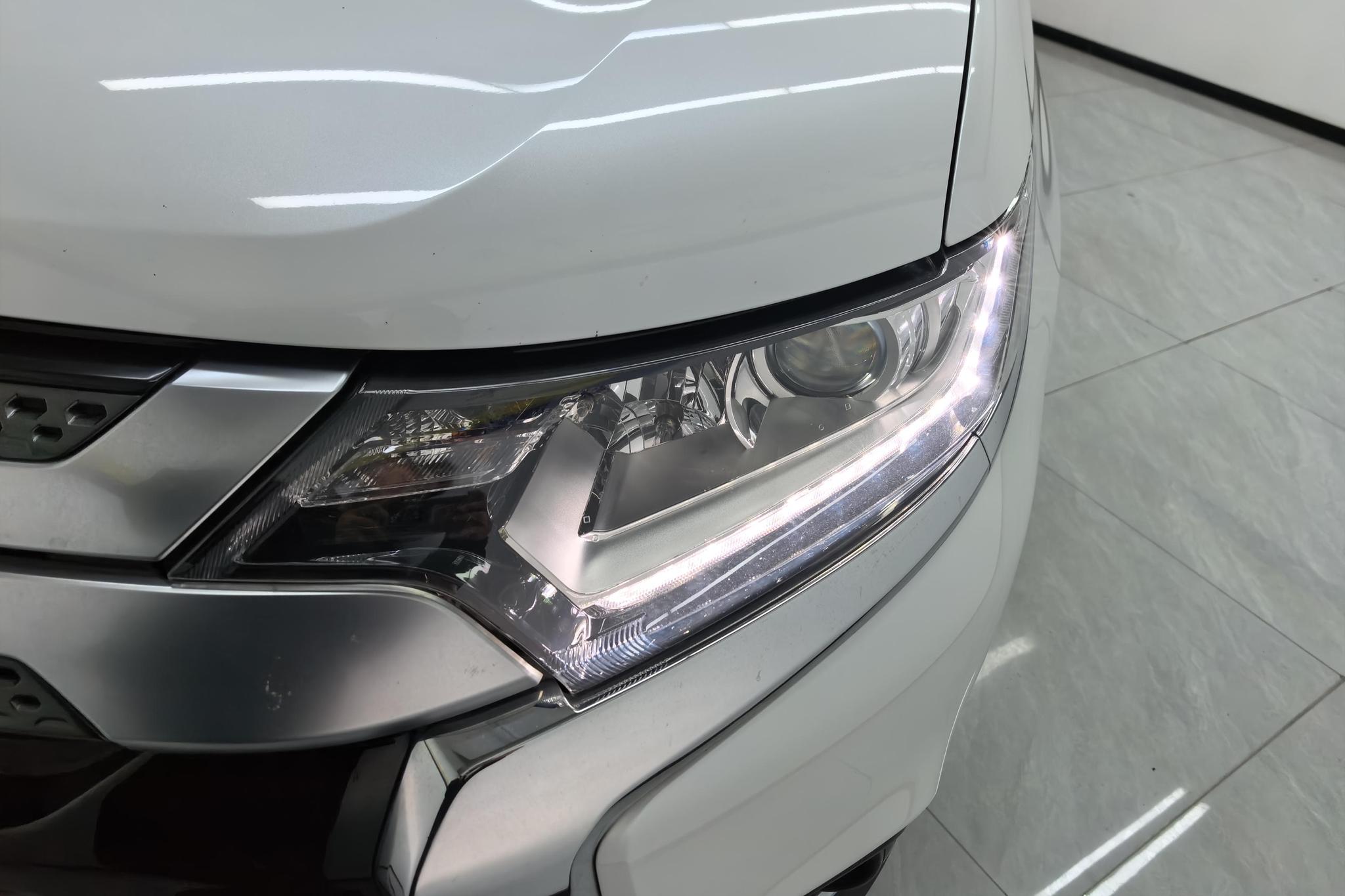 Mitsubishi Outlander 2019 2.0L Enjoy 7 мест VI