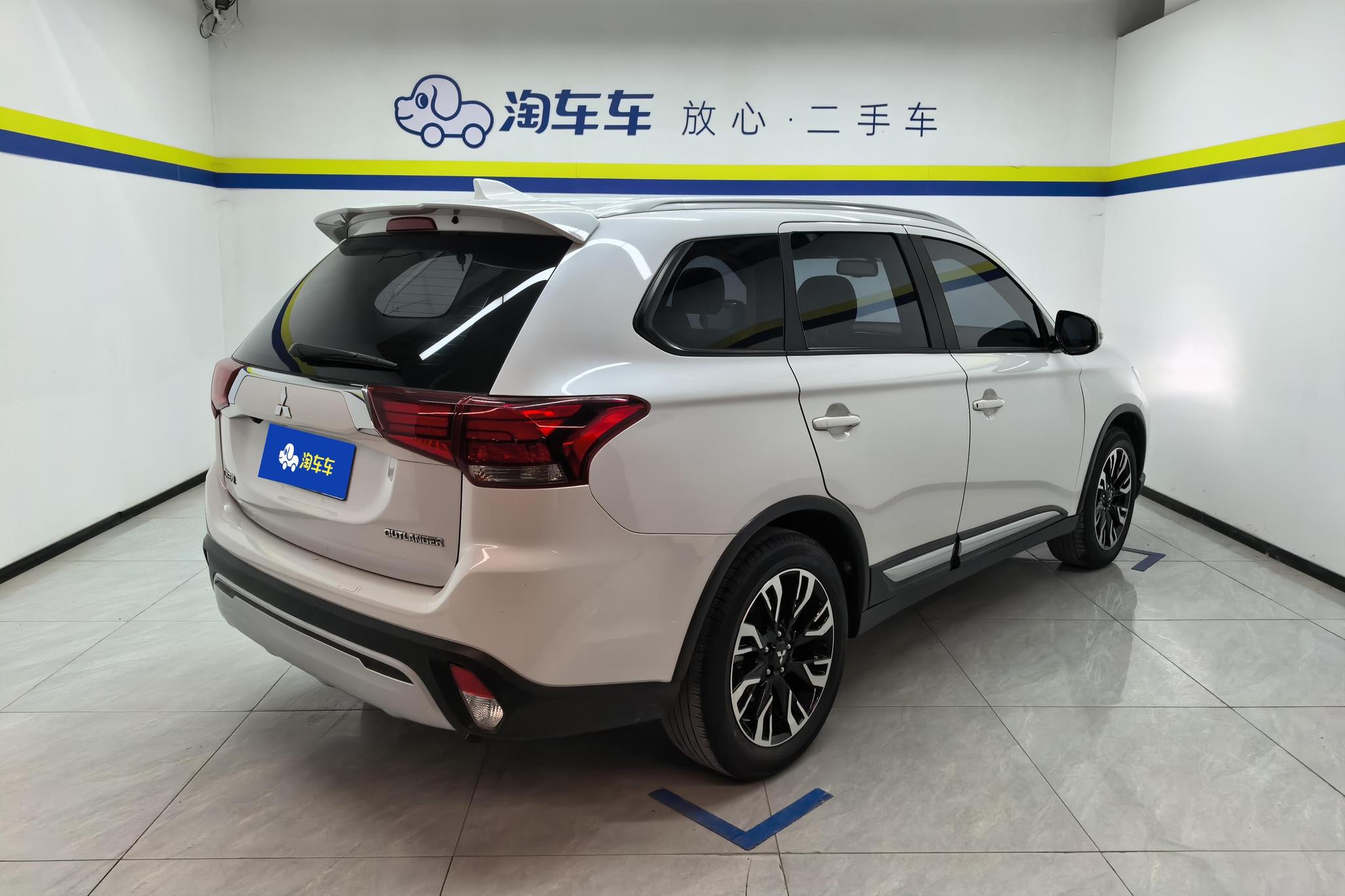 Mitsubishi Outlander 2019 2.0L Enjoy 7 мест VI