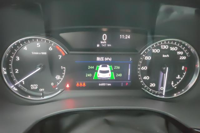 Cadillac XT5 2023 2.0 T 2 WD — фото 13