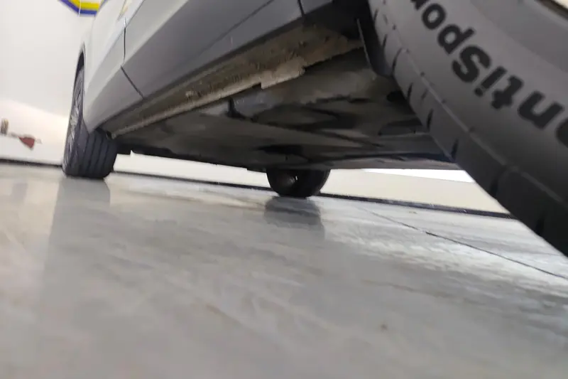 Volkswagen Tiguan L — фото 7