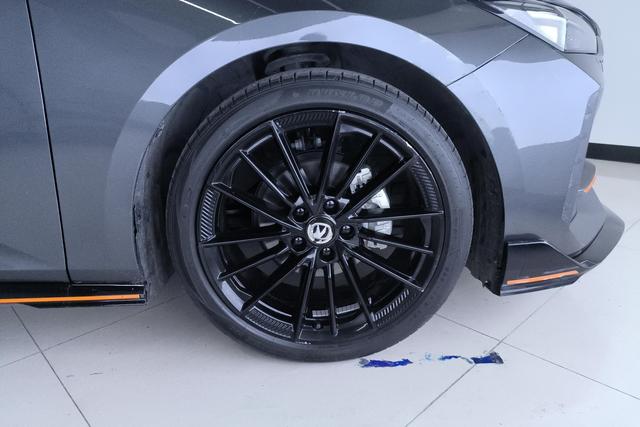 Changan UNI-V 2022 1.5 T — фото 8