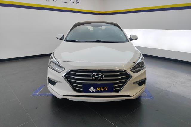 Hyundai Mistra 2017 1.8 L AT GLS V — фото 2