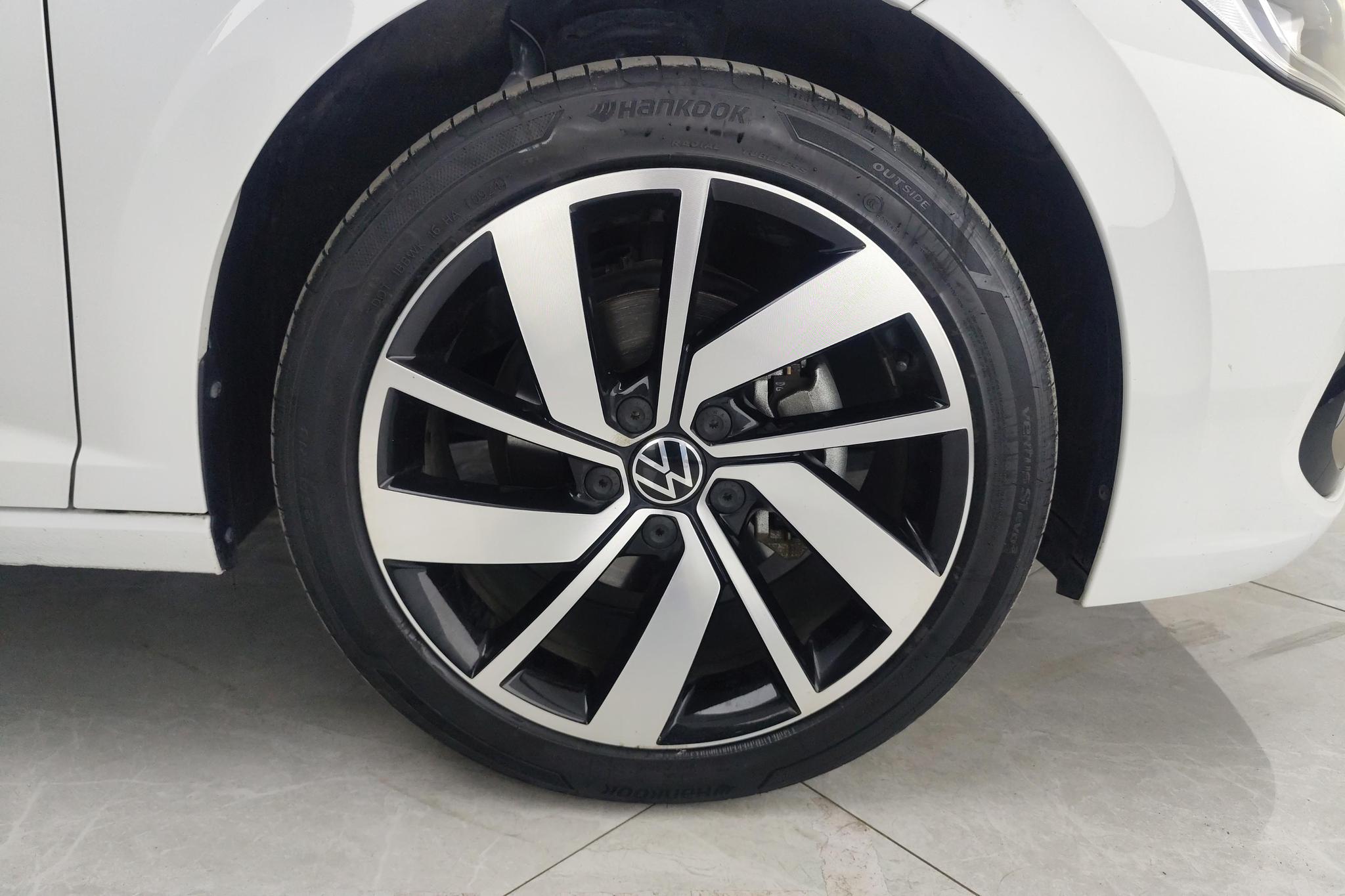 Volkswagen Sagitar 2024 300TSI DSG