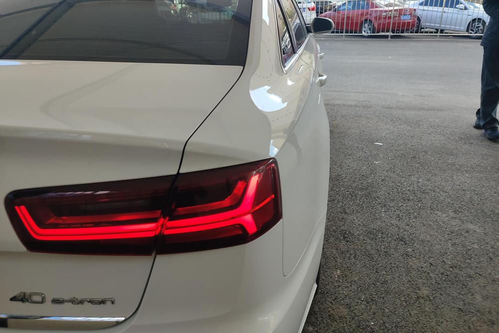 Audi A6L PHEV, фото 6