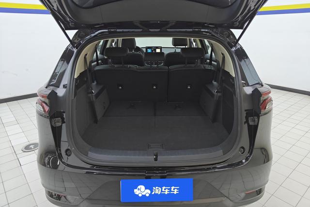 BYD Tang 2019 2.0 T AT Premium 7 VI — фото 16