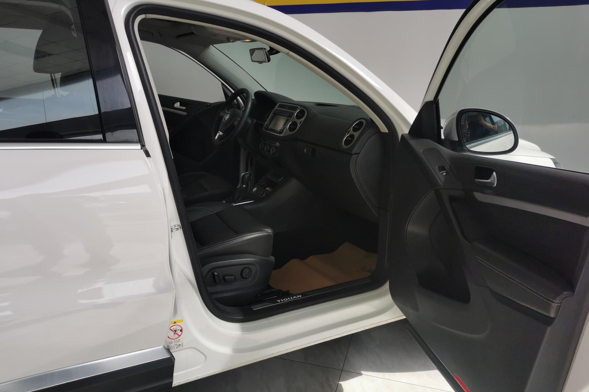 Volkswagen Tiguan 2016 300TSI AT Luxury