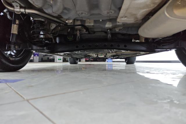 Roewe i5 2021 1.5 L CVT — фото 7