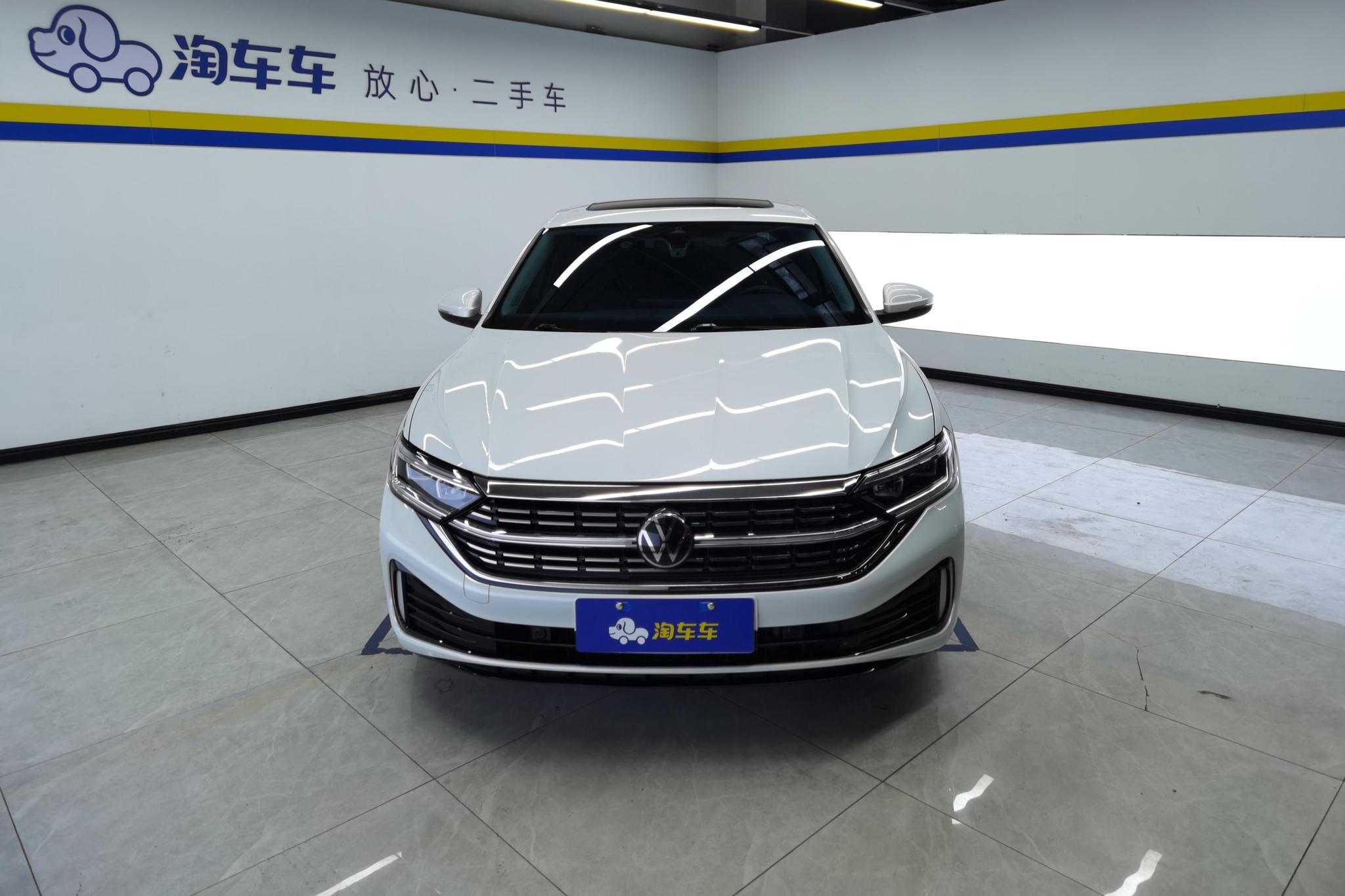 Volkswagen Sagitar 2023 300TSI DSG