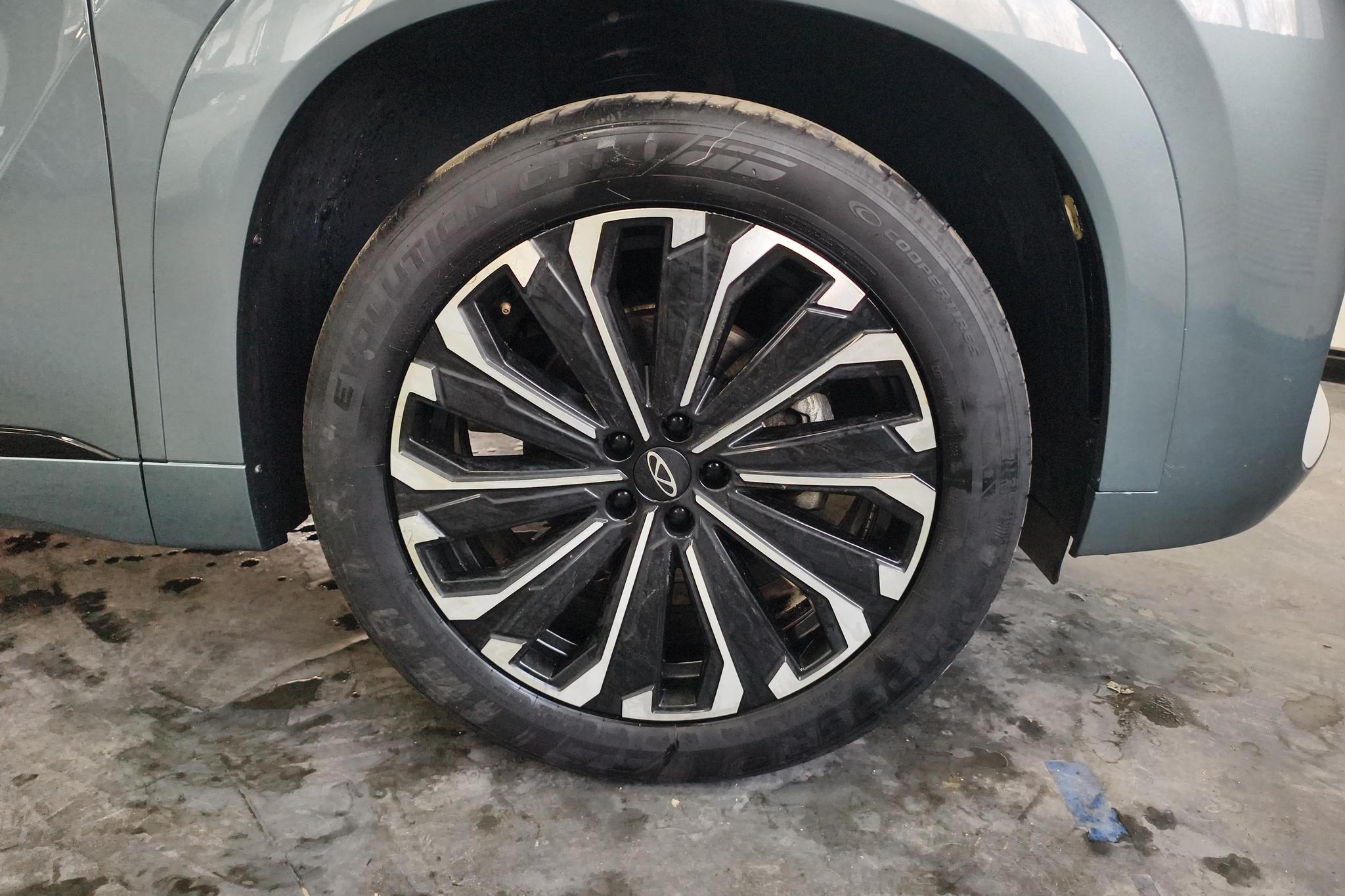 Chery Tiggo 9 9 2023 2.0T AT 5 мест