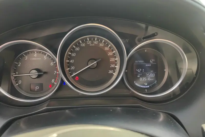 Mazda Atenza 2.5 L Sport — фото 6