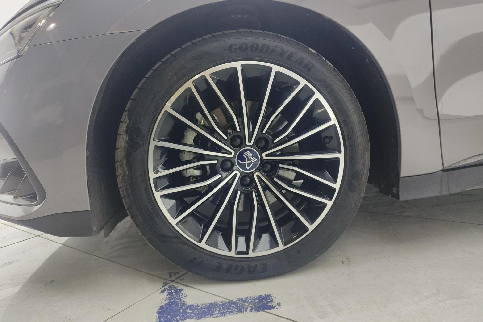 BYD Han DM 2024 DM-i 121KM