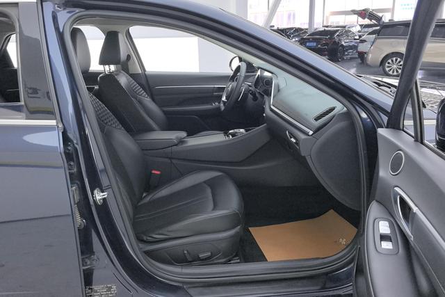 Hyundai Sonata 2020 270 TGDi GLS DCT — фото 15
