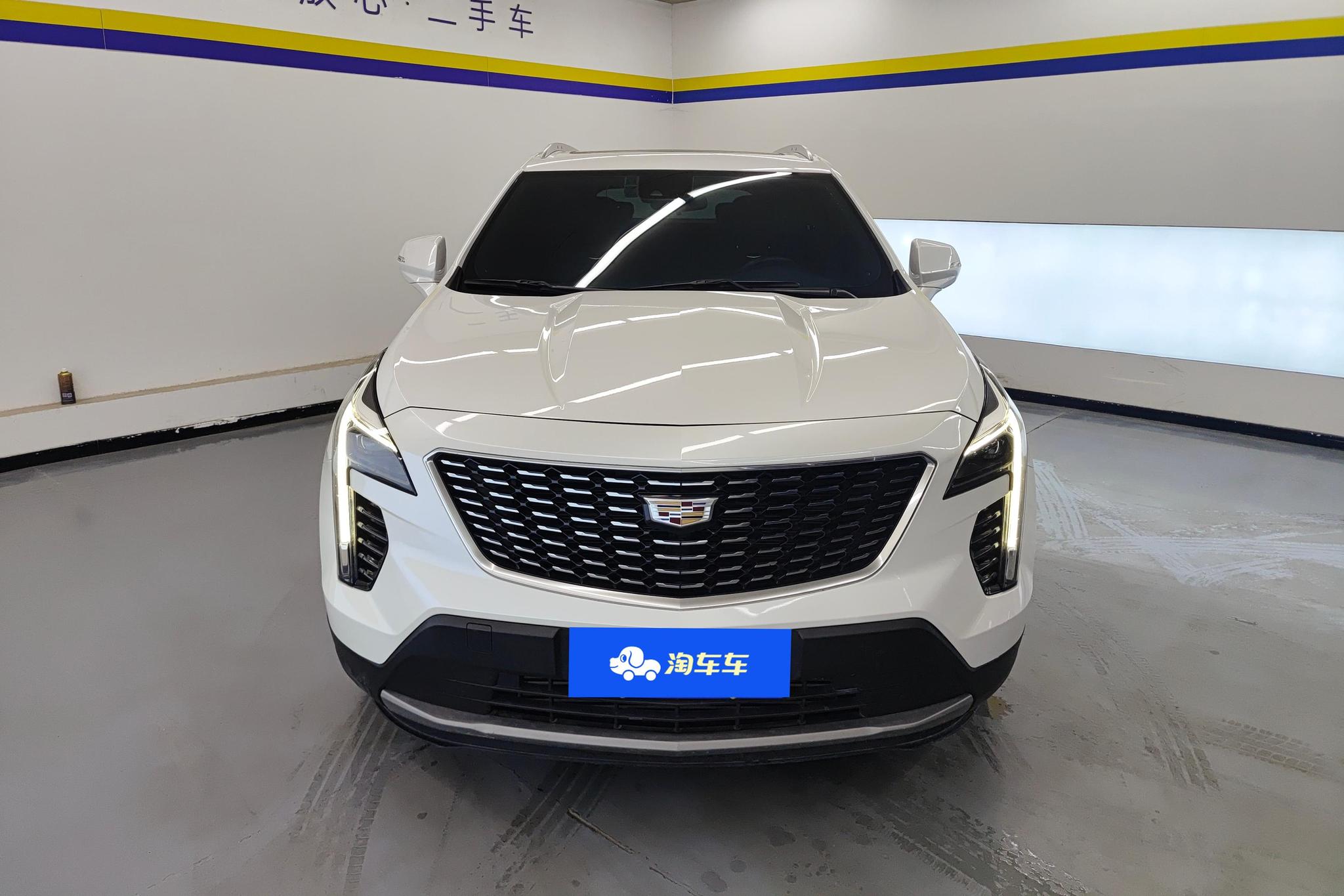 Cadillac XT4 2022 28T Luxury