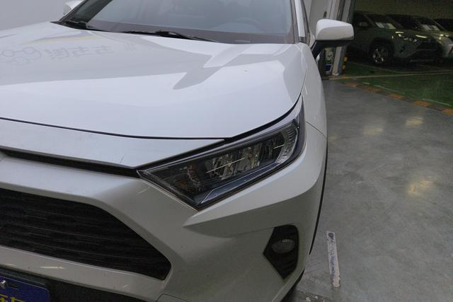 Toyota RAV4 2021 2.0 L CVT 2 WD — фото 4