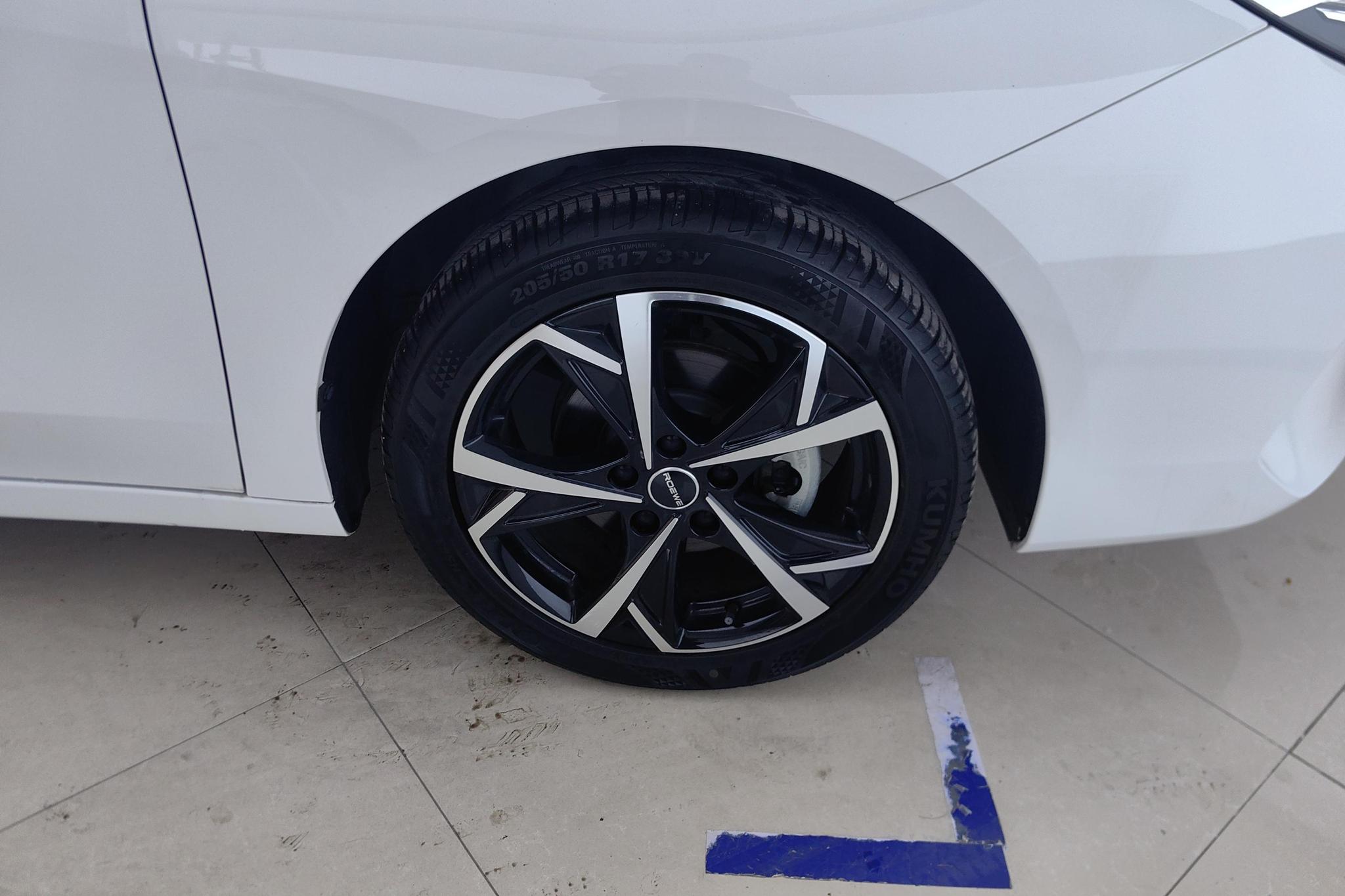 Roewe i5 2023 1.5L CVT