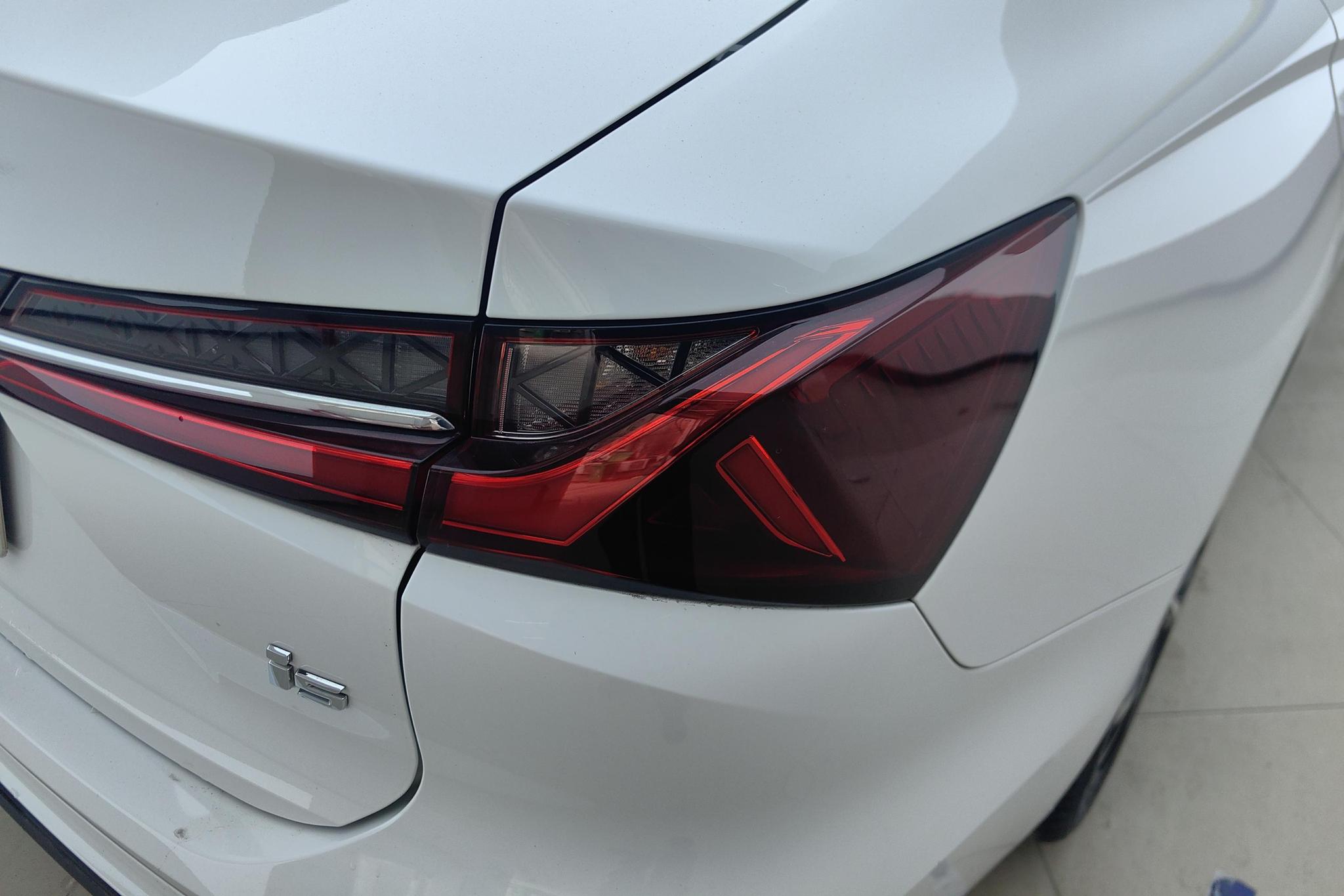 Roewe i5 2023 1.5L CVT