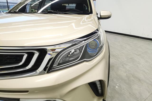 Geely X3 2017 1.5 L ATElite — фото 4