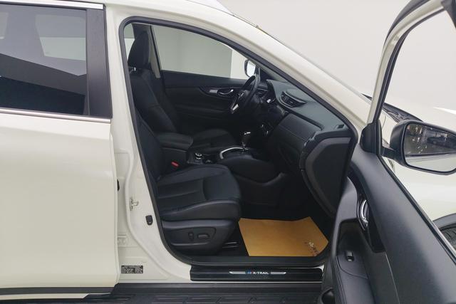 Nissan X-Trail 2021 2.5 L XL ITS CVT 4 WD — фото 16