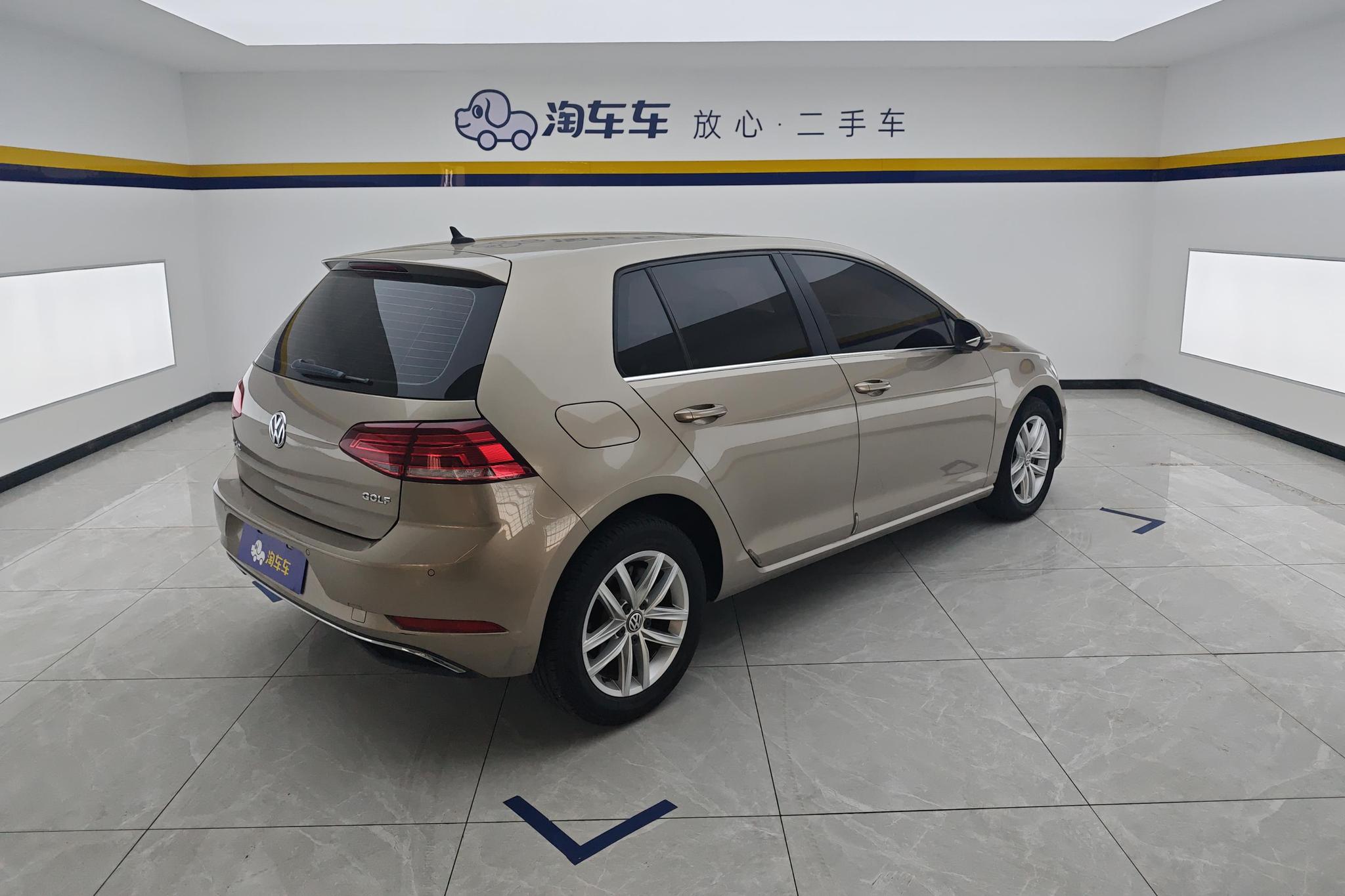 Volkswagen Golf 2019 1.6L AT Comfort V