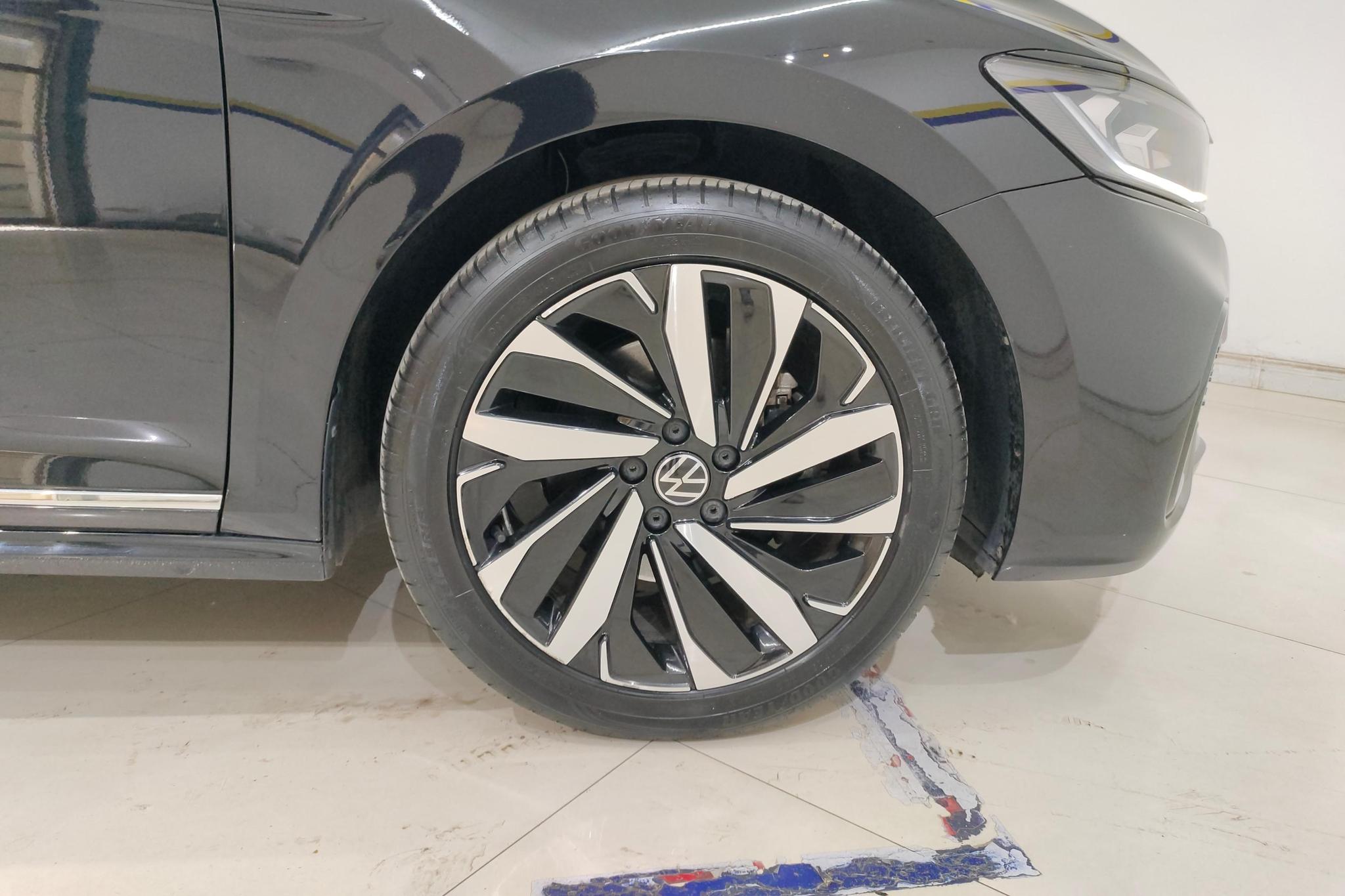 Volkswagen Passat 2022 330TSI Elite