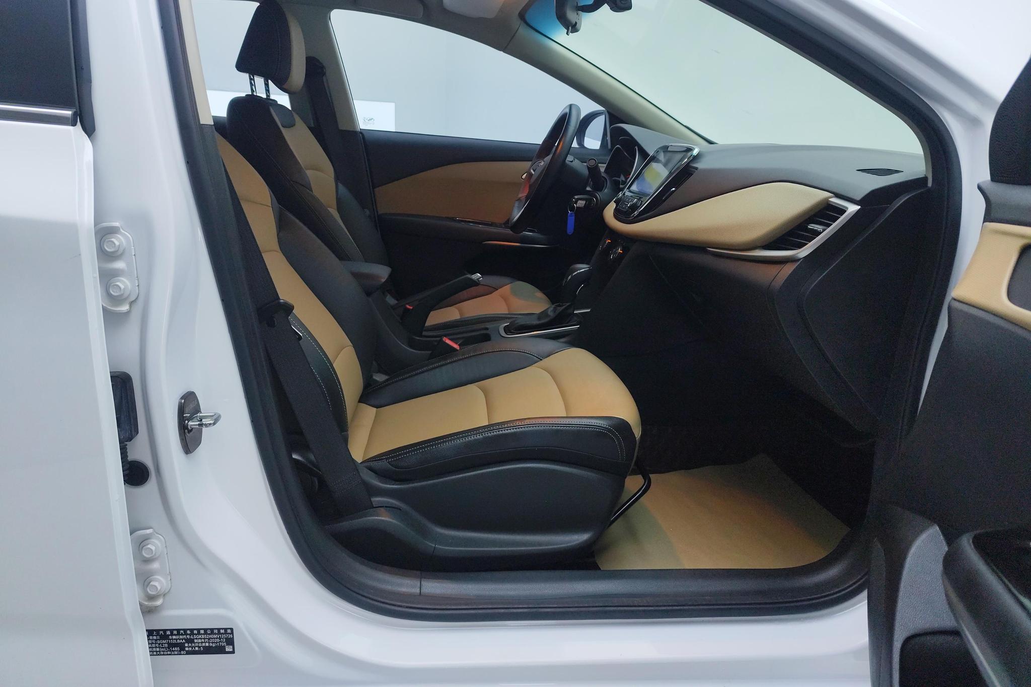 Chevrolet Monza 2020 320 AT Enjoy
