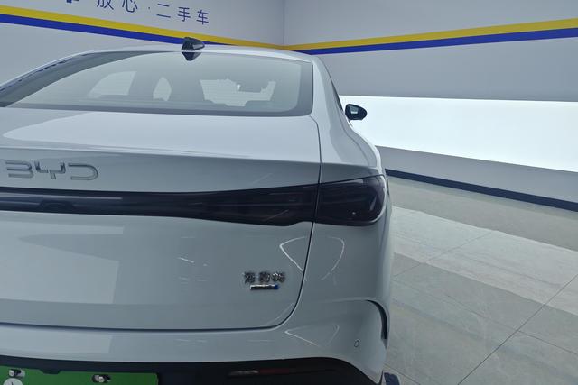 BYD Seal 06 — фото 10