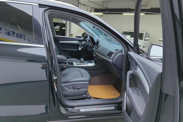 Audi Q5L 2020 40 TFSI — фото 17