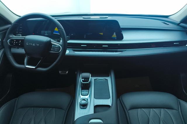 Chery Arrizo 8 2024 2.0 T DCT — фото 13