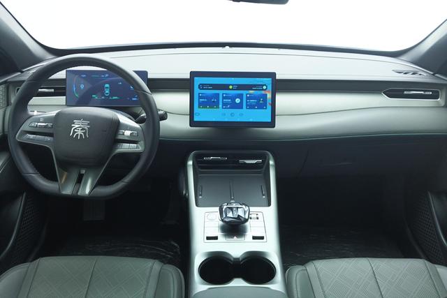 BYD Qin Plus — фото 14