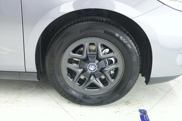 BYD Qin Plus — фото 10