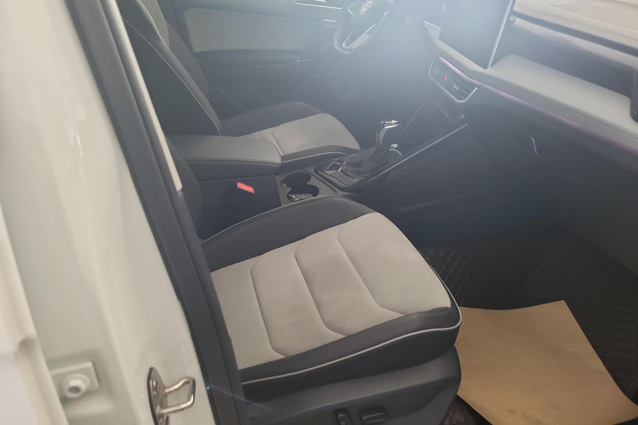 Volkswagen TayronX X 2023 330TSI Luxury