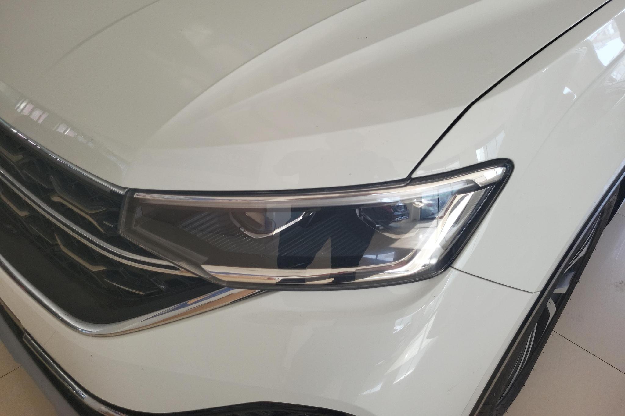 Volkswagen TayronX X 2023 330TSI Luxury