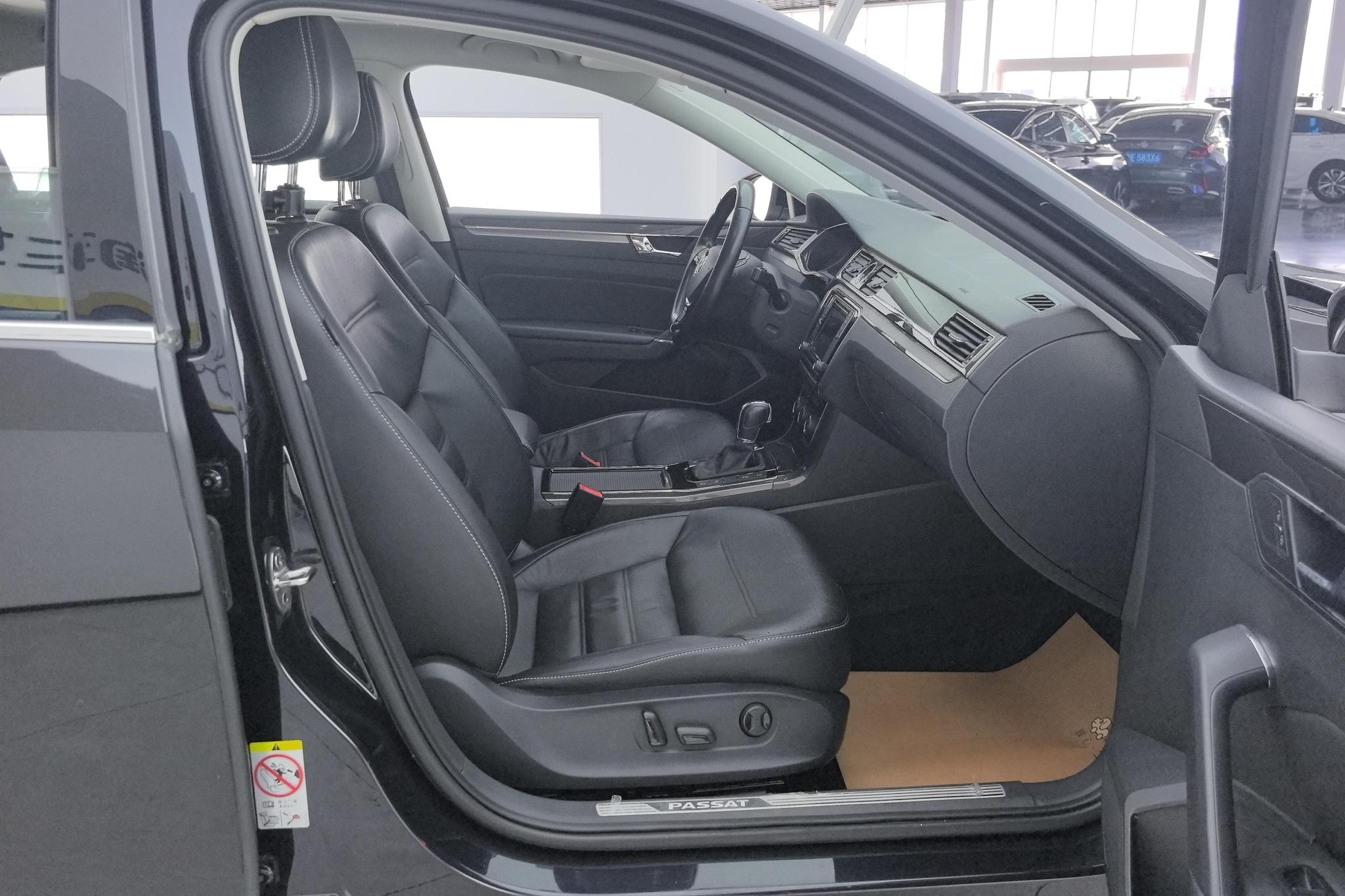 Volkswagen Passat 2017 330TSI DSG