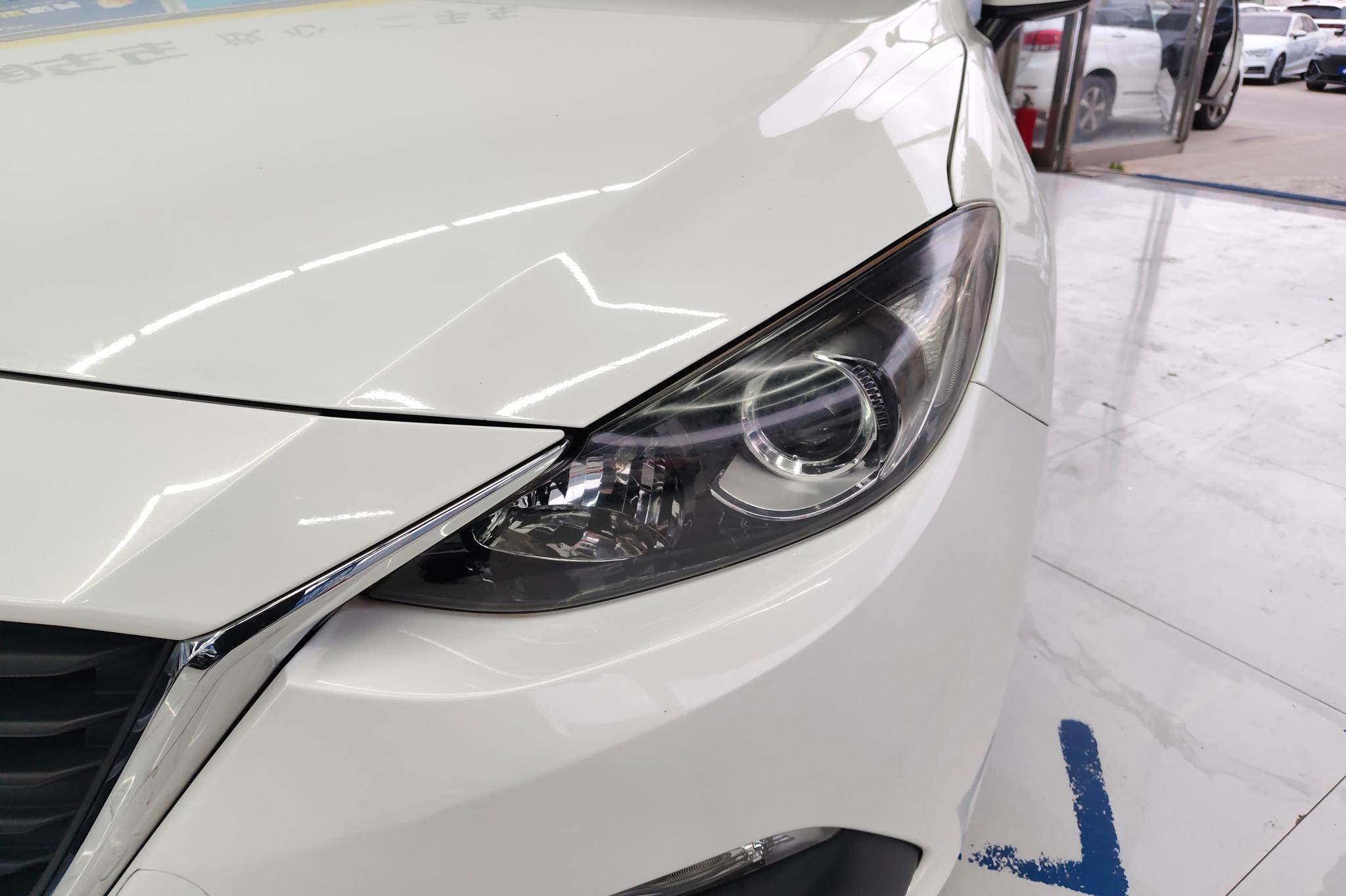 Mazda Mazda3 3 2016 1.5L AT Comfort
