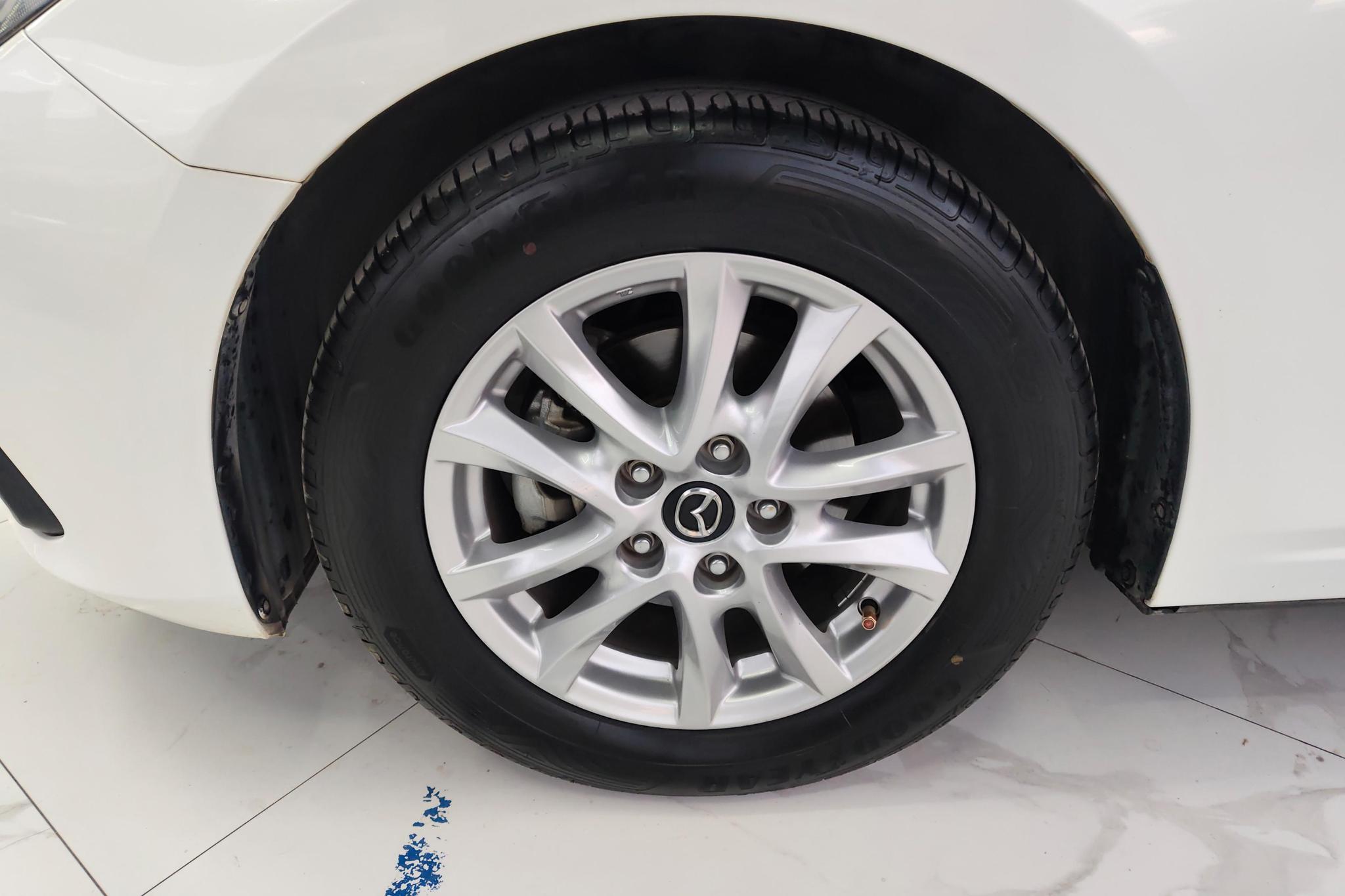 Mazda Mazda3 3 2016 1.5L AT Comfort