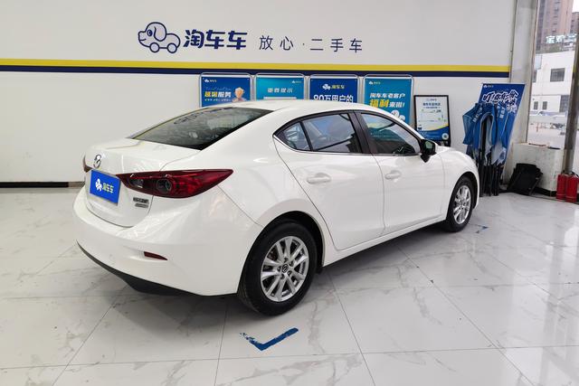 Mazda 3 2016 1.5 L ATComfort — фото 3