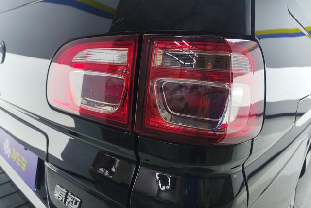 Dongfeng Lingzhi 2022 M 5 L 1.6 L 7 Base — фото 5