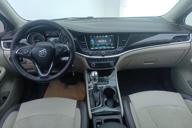 Buick Verang 2017 — фото 11