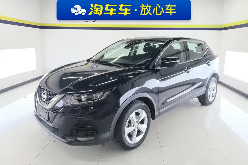 Nissan Qashqai — фото 1