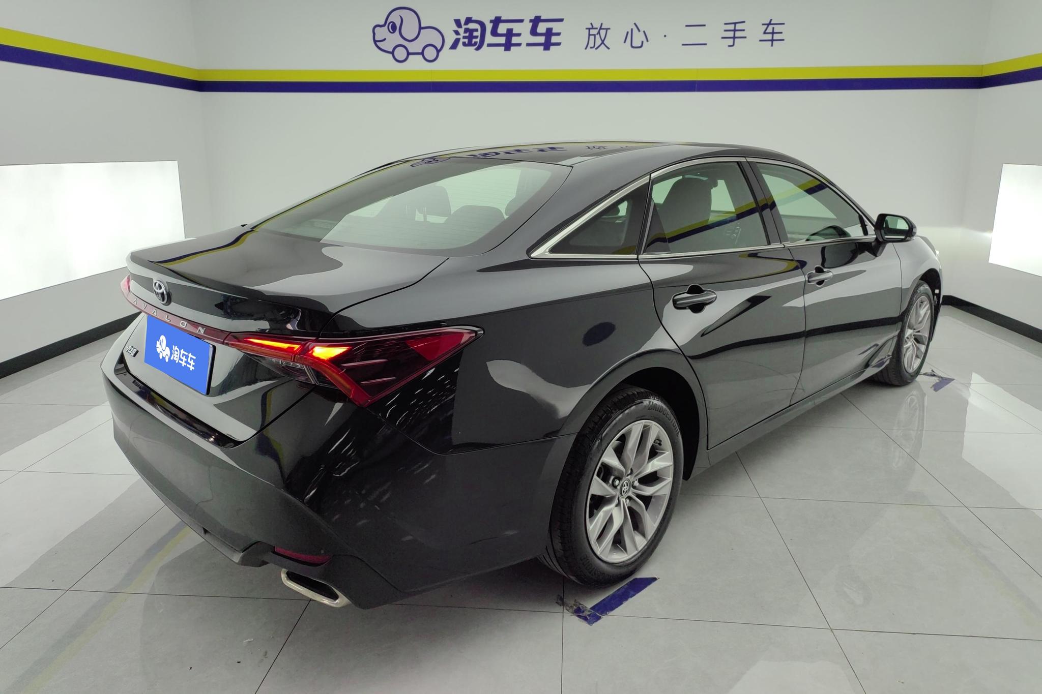 Toyota Avalon 2019 2.0L VI