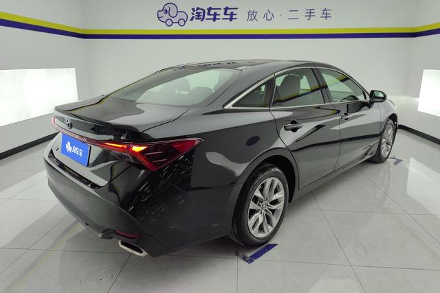 Toyota Avalon 2019 2.0 L VI — фото 3