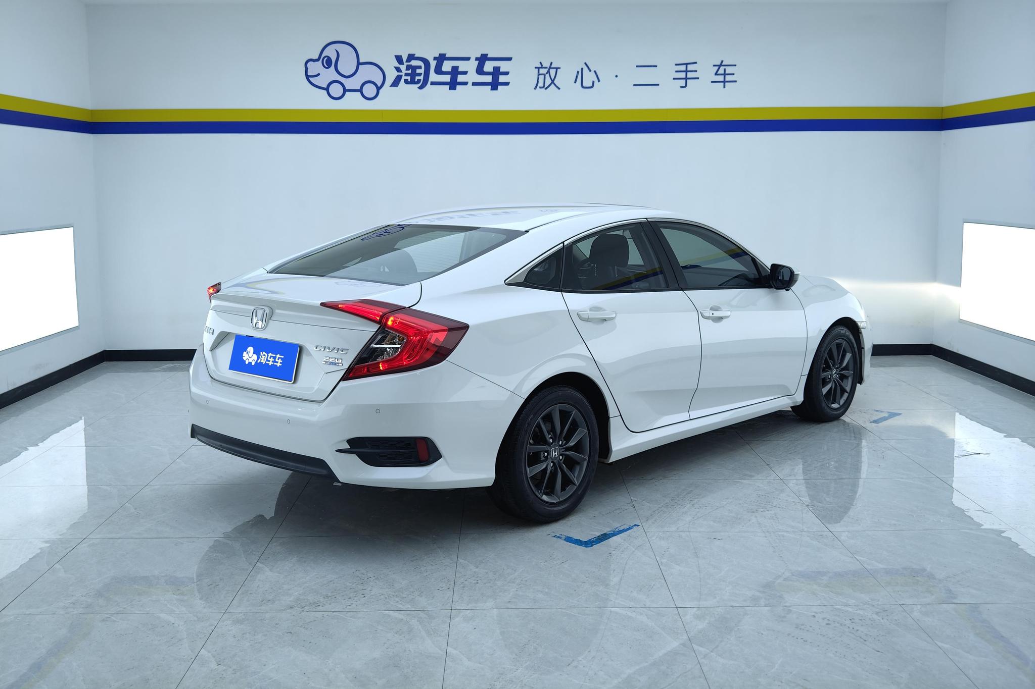 Honda Civic 2019 220TURBO CVT VI