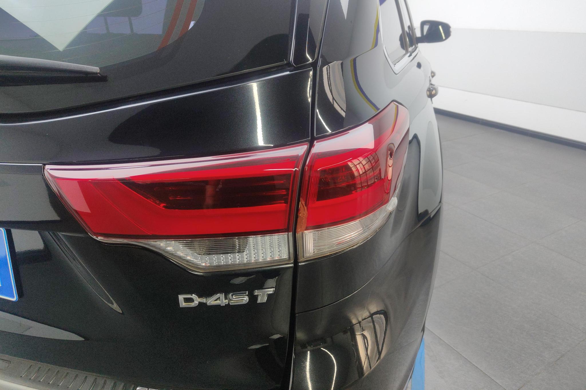 Toyota Highlander 2018 2.0T Luxury 7 мест V