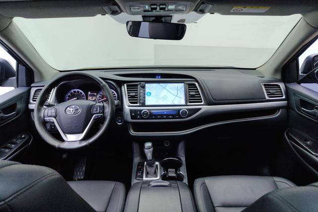Toyota Highlander 2018 2.0 T 4 WD 7 V — фото 11