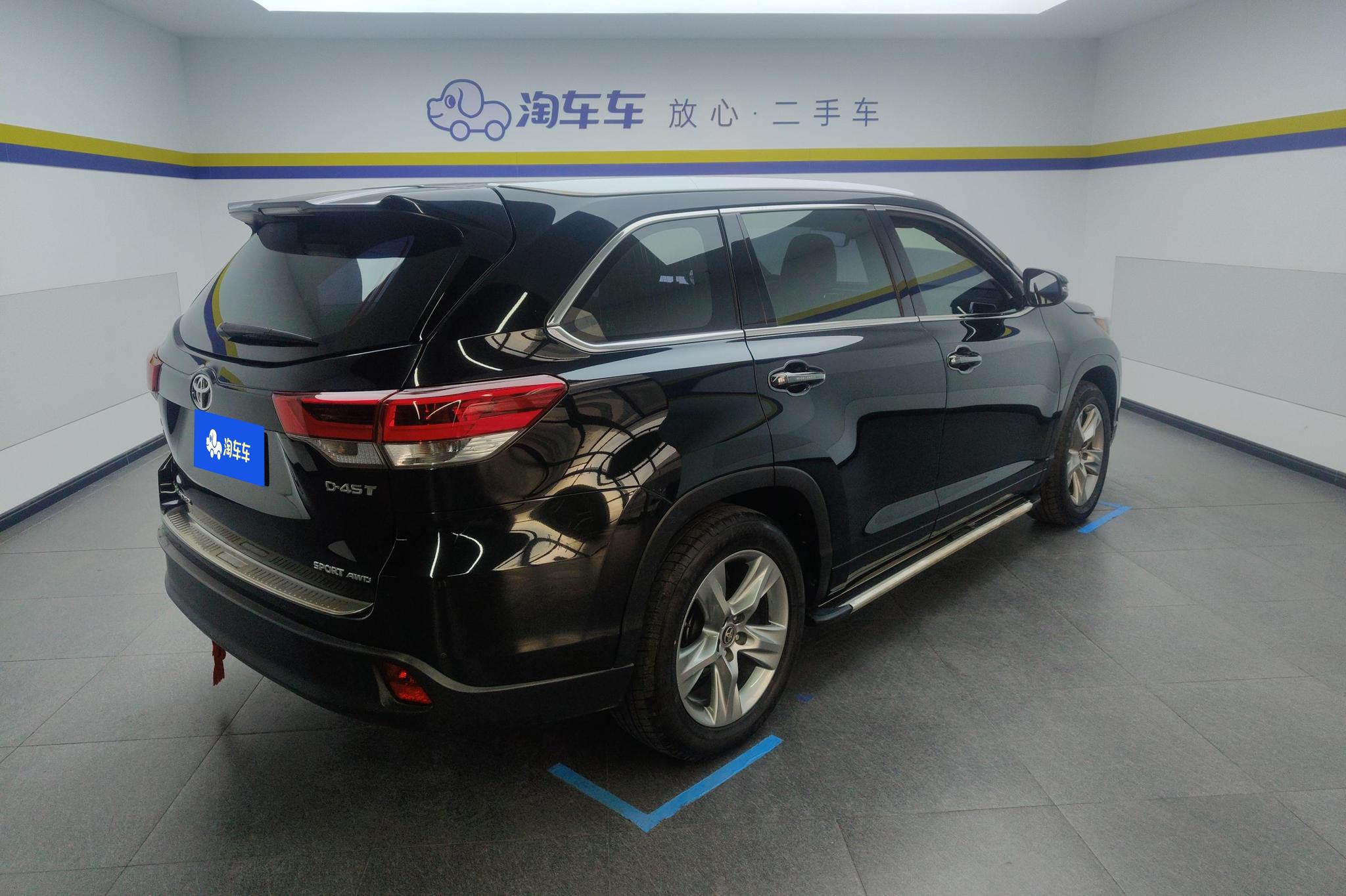 Toyota Highlander 2018 2.0T Luxury 7 мест V