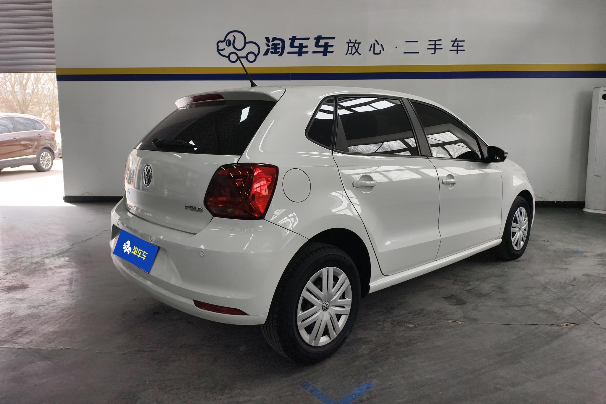 Volkswagen Polo 2018 1.5L AT