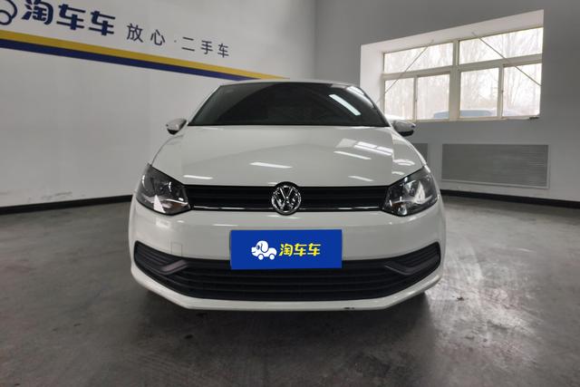 Volkswagen Polo 2018 1.5 L AT — фото 2