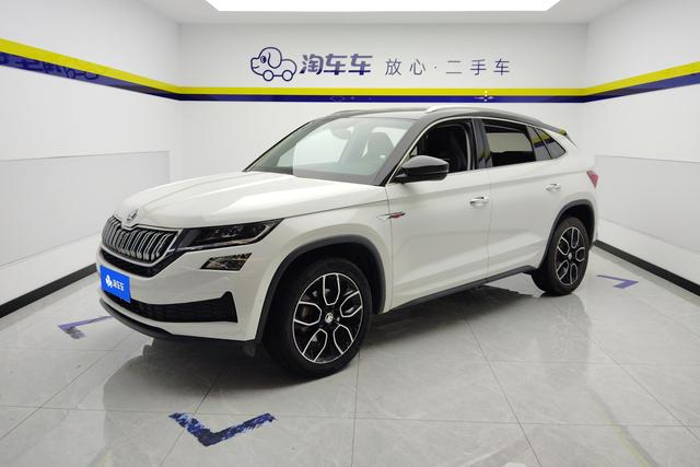 Skoda GT 2021 TSI 330 2 WD