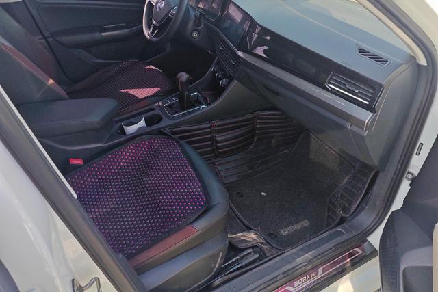 Volkswagen Bora 2019 1.5 L MTComfort — фото 7